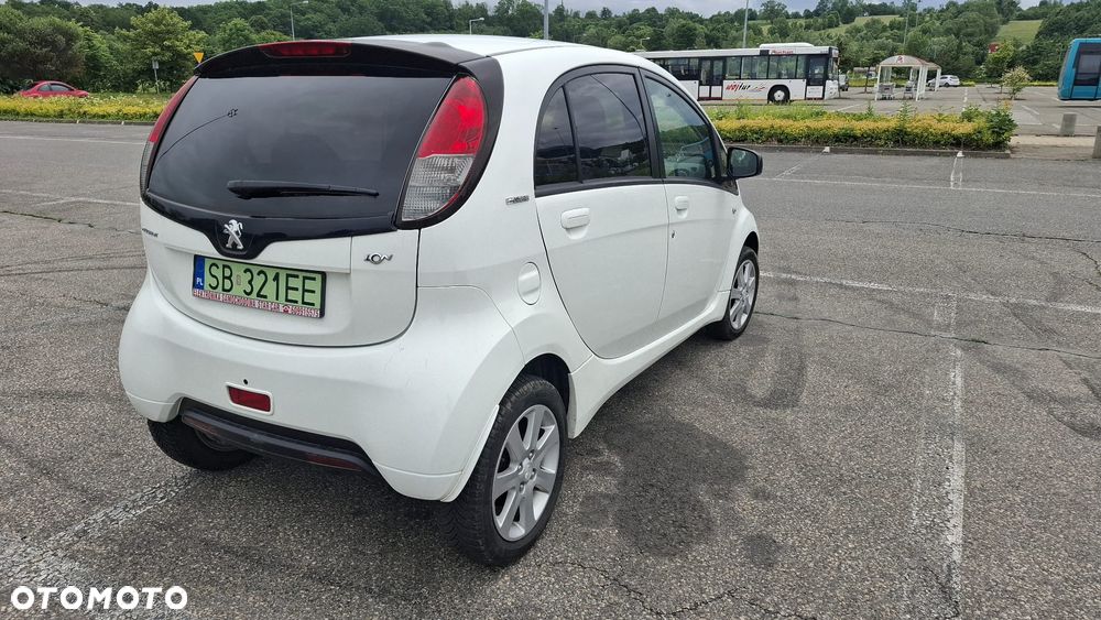 Peugeot iOn Active - 4