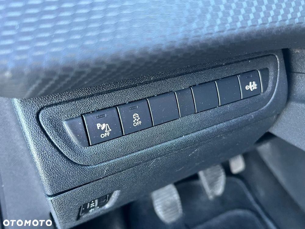 Peugeot 2008 82 VTI Active - 25