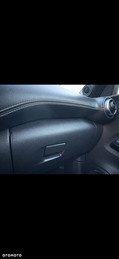 Nissan Juke 1.0 DIG-T Tekna - 10