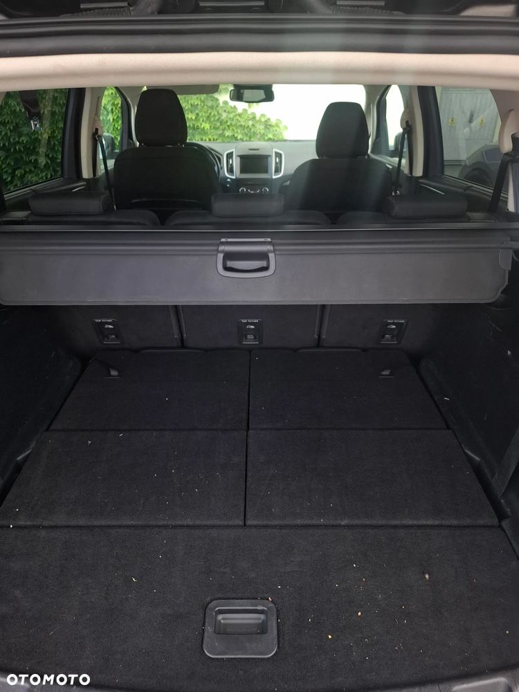Ford S-Max - 9