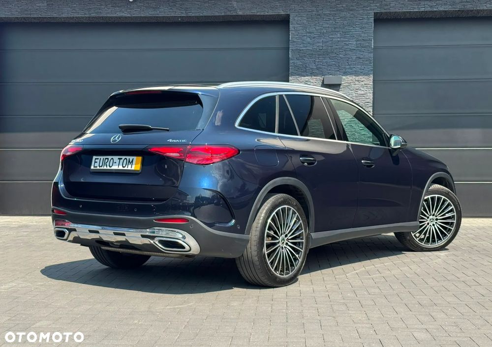 Mercedes-Benz GLC 300 4Matic 9G-TRONIC AMG Line Advanced - 6