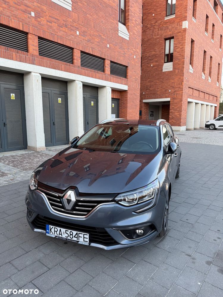 Renault Megane ENERGY TCe 140 EDC BOSE EDITION - 9