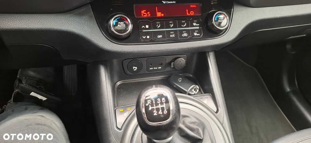 Kia Sportage 2.0 CRDI 2WD Attract - 9