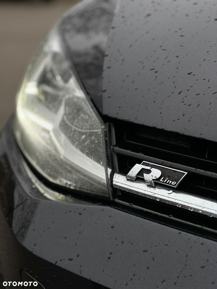 Volkswagen Golf 1.5 eTSI OPF DSG R-Line - 5