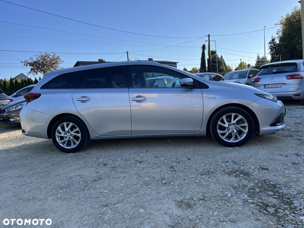 Toyota Auris 1.8 HSD Luna - 5