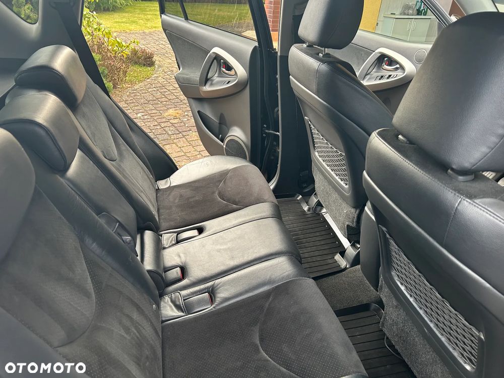 Toyota RAV4 - 17