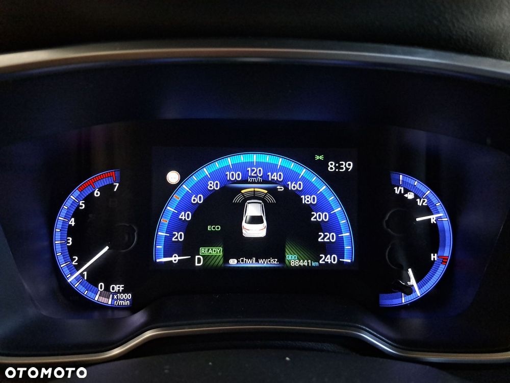 Toyota Corolla 1.8 Hybrid Comfort - 35