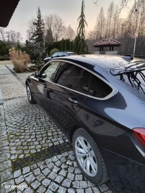BMW 5GT - 4