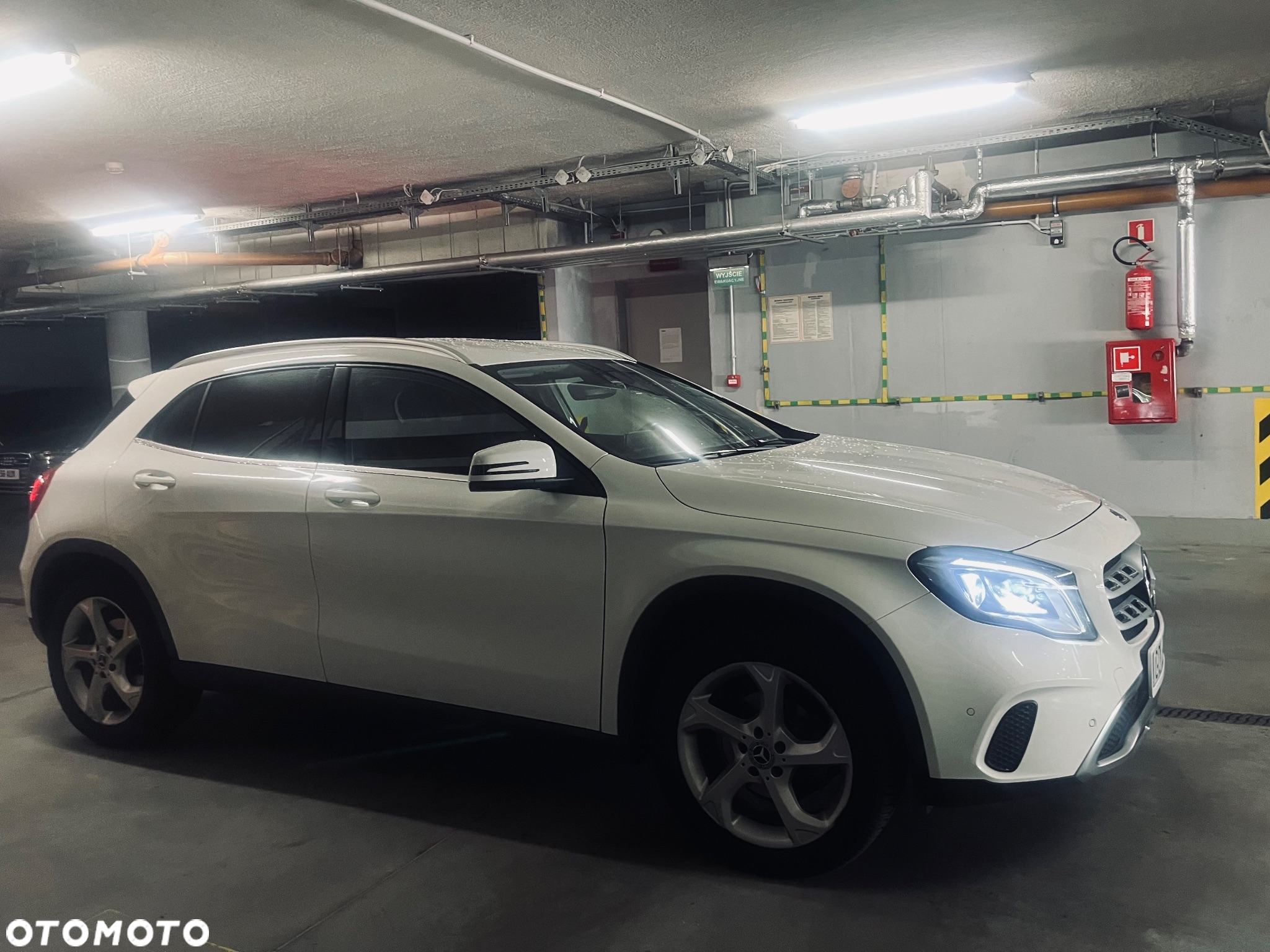 Mercedes-Benz GLA 200 7G-DCT Urban - 8