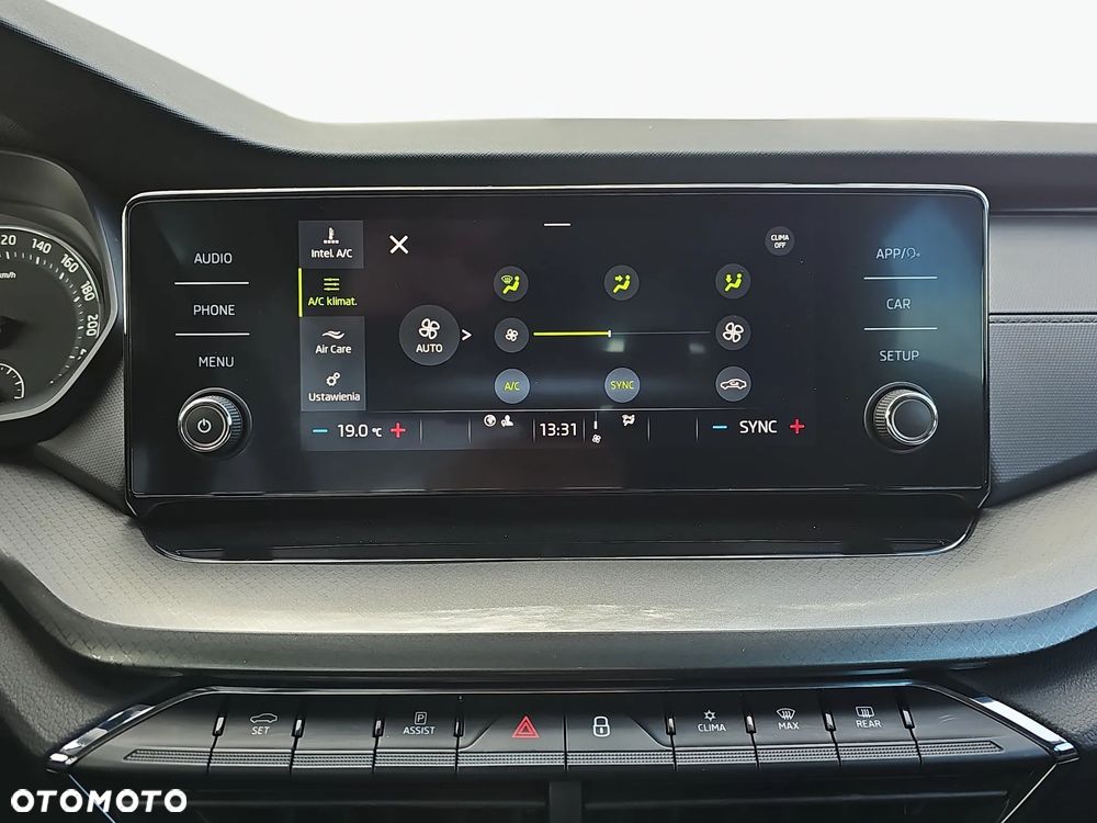 Skoda Octavia 2.0 TDI Ambition DSG - 21