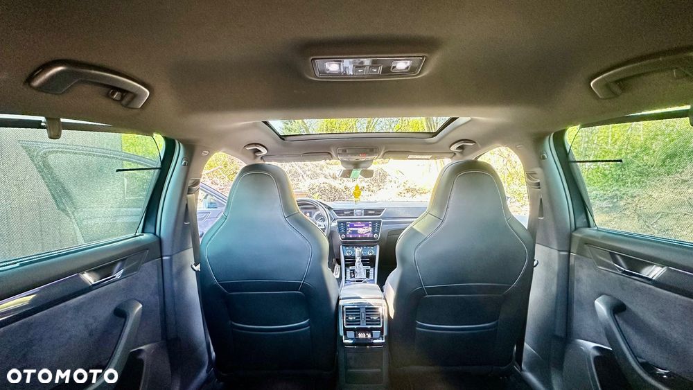 Skoda Superb 2.0 TSI DSG SportLine - 11