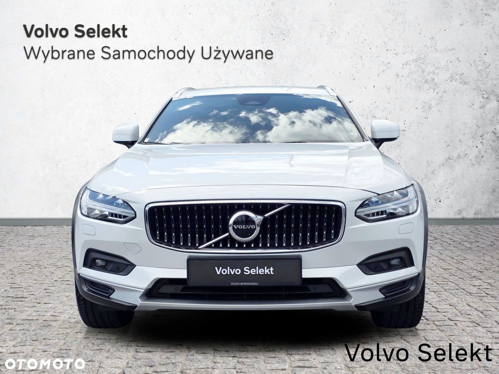 Volvo V90 Cross Country - 5