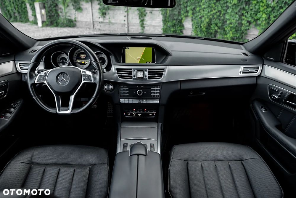 Mercedes-Benz Klasa E 400 4Matic 7G-TRONIC Avantgarde - 24