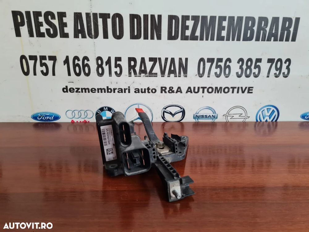 Modul Distribuitor Repartitor Curent Bmw F20 F21 F22 F23 F30 F31 F32 F34 F36 F80 Etc. Cod  - Dezmem - 1