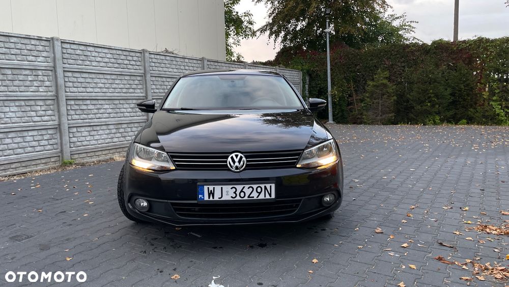 Volkswagen Jetta 2013 photo 2