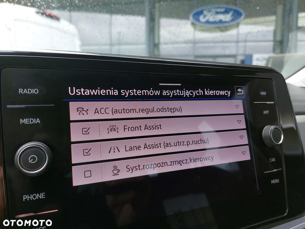 Volkswagen T-Roc 1.5 TSI Life DSG - 28