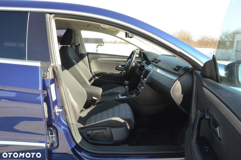 Volkswagen Passat CC 2.0 Blue TDI - 26