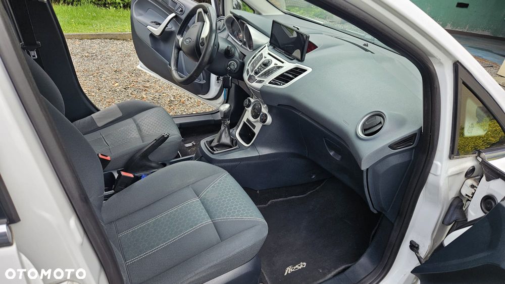 Ford Fiesta 1.6 TDCi Titanium - 20