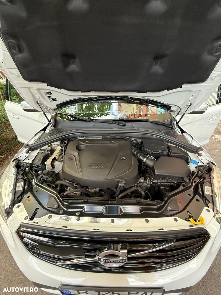 Volvo XC 60 D4 RDesign - 8