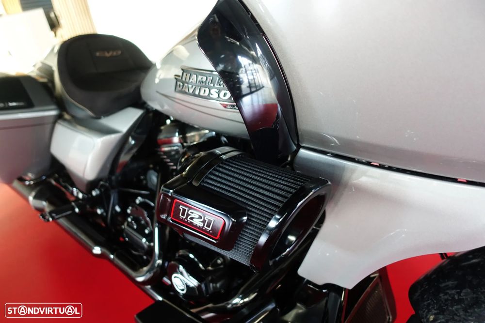 Harley-Davidson Road Glide CVO - 26