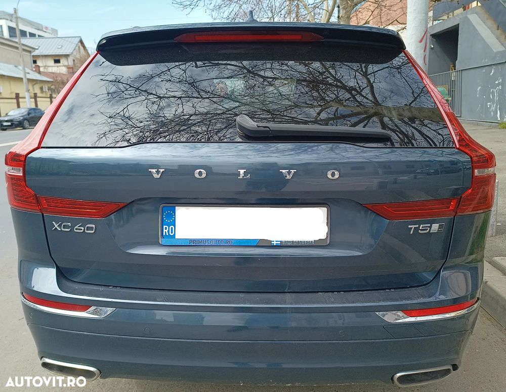 Volvo XC 60 T5 AWD Inscription - 4