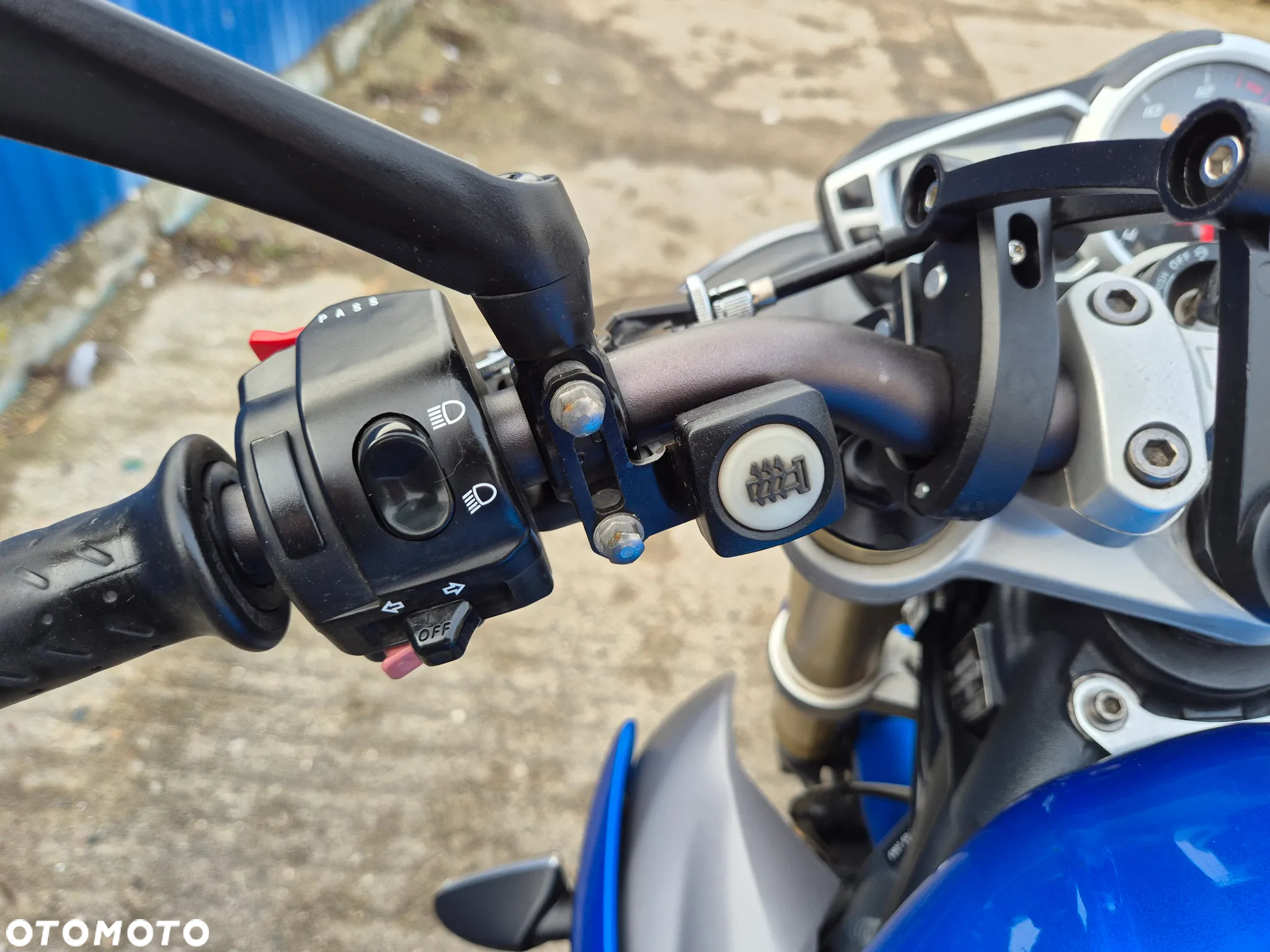 Triumph Street Triple - 14