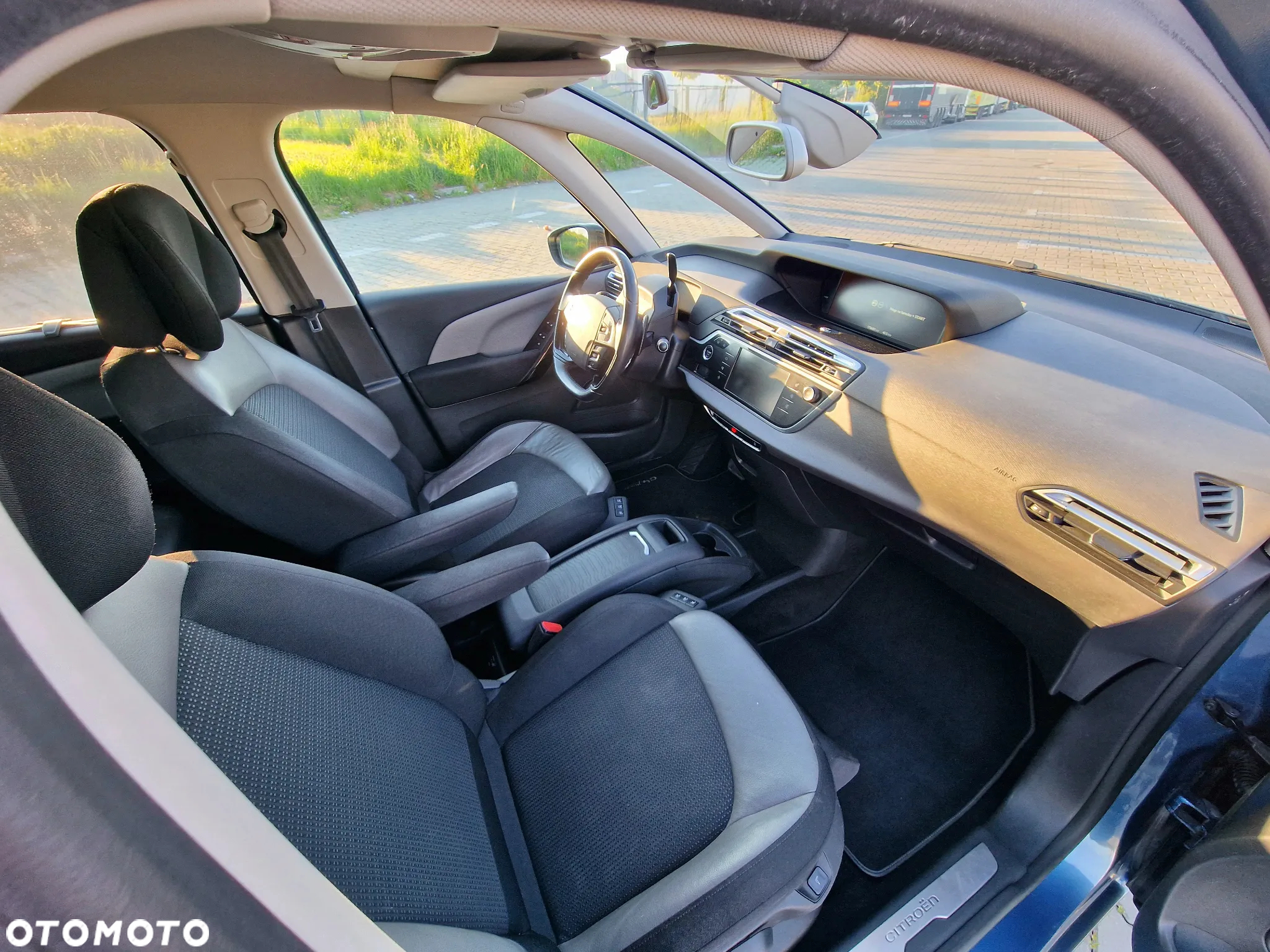 Citroën C4 Grand Picasso 2.0 BlueHDi Exclusive - 22