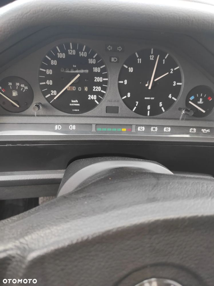 BMW Seria 3 316i - 22