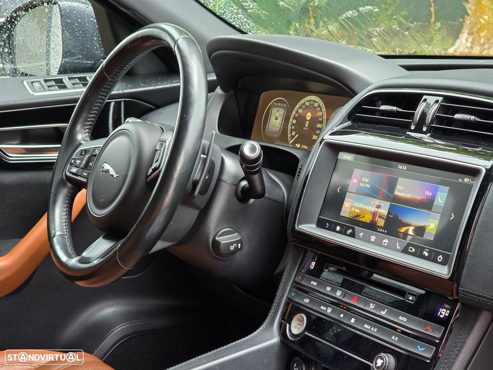Jaguar F-Pace 20d Aut. Portfolio - 43