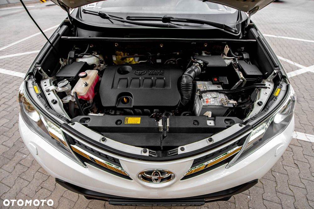 Toyota RAV4 2.0 Premium - 39