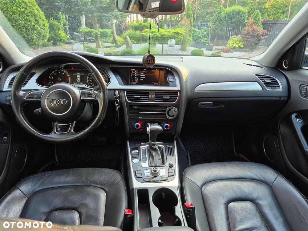 Audi A4 Limousine - 23