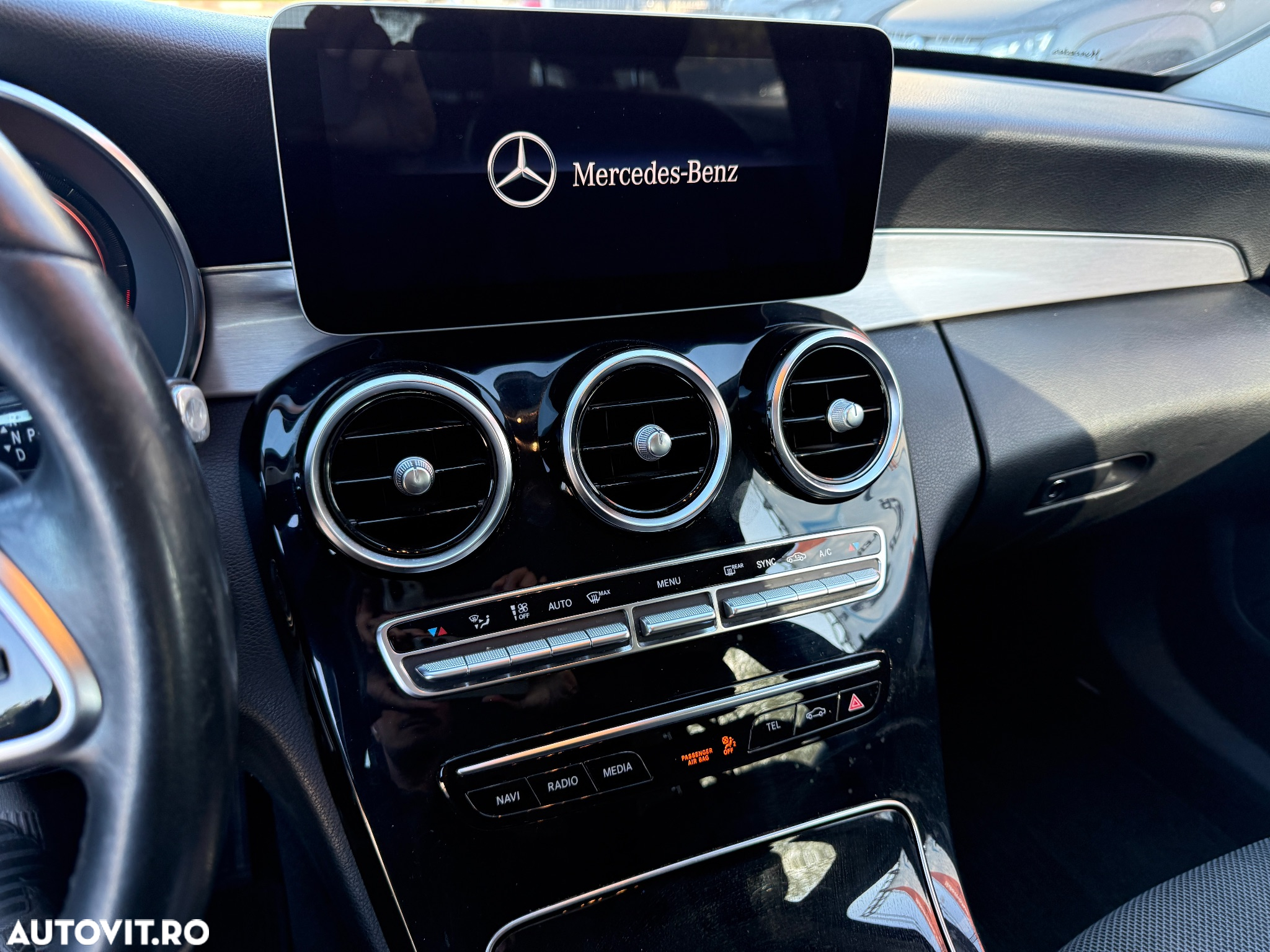 Mercedes-Benz C 220 d T 9G-TRONIC AMG Line - 24