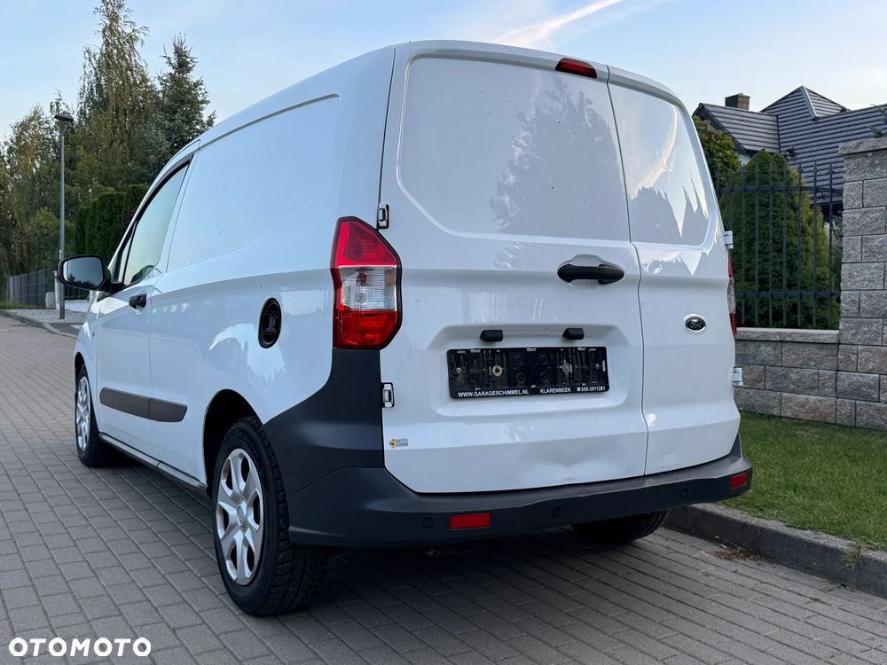 Ford TRANSIT COURIER - 3