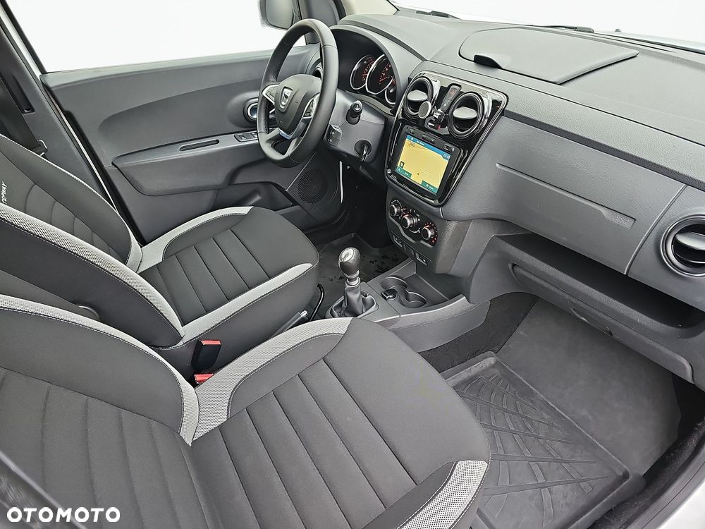 Dacia Lodgy 1.5 Blue dCi Stepway S&S - 29