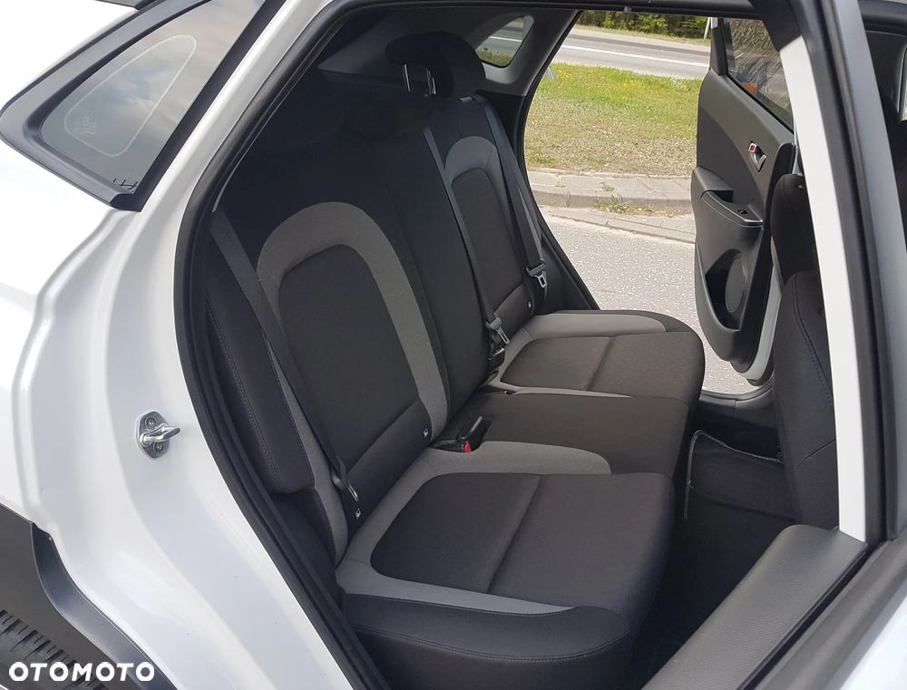 Hyundai Kona - 13
