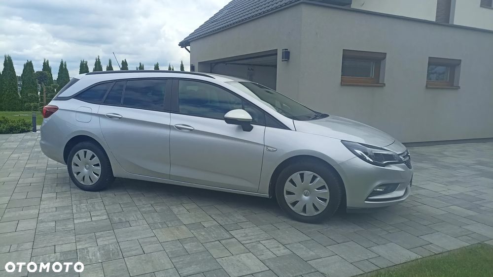 Opel Astra 1.6 CDTI Dynamic - 2