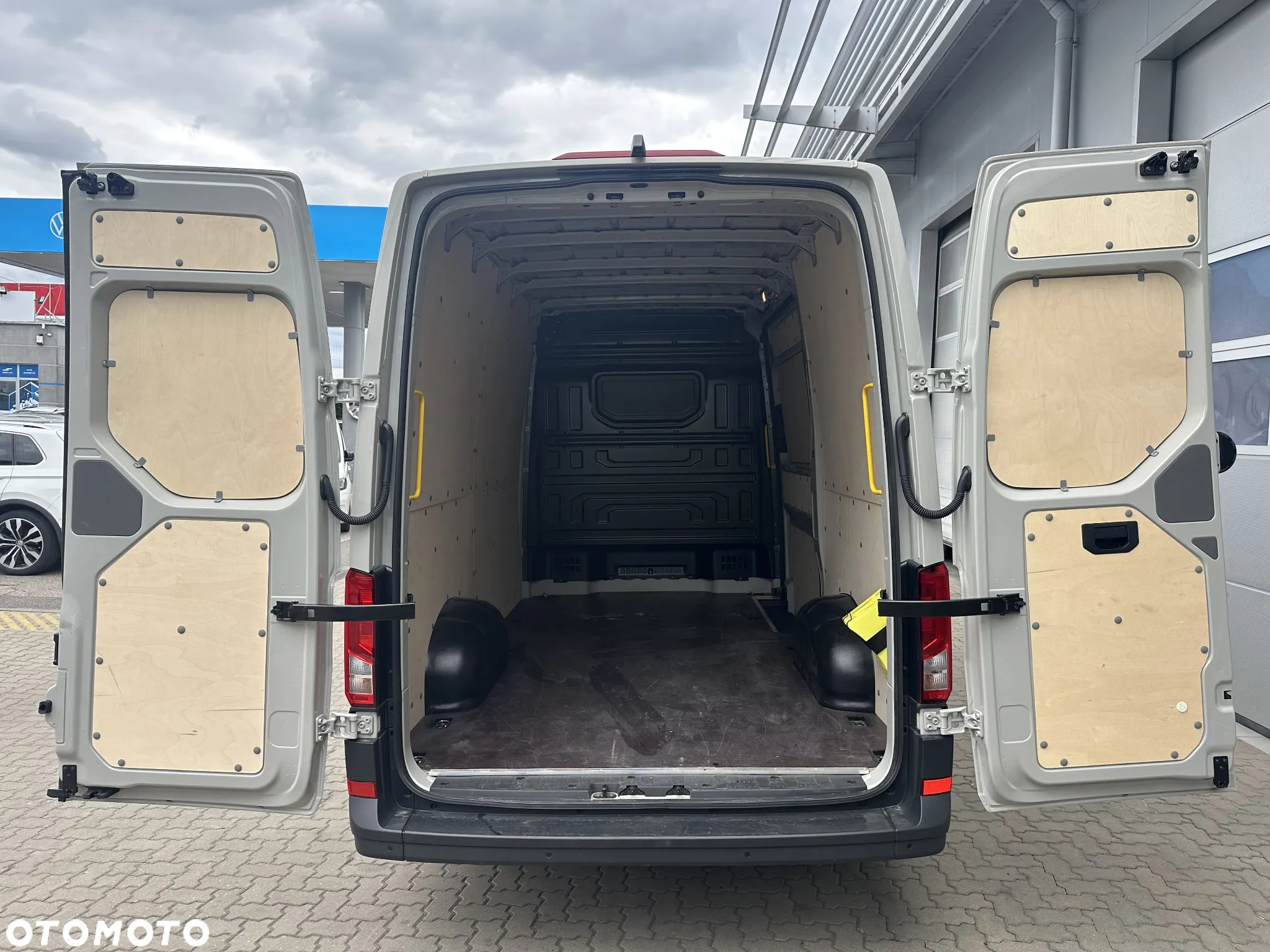 Volkswagen Crafter L3H3 - 5