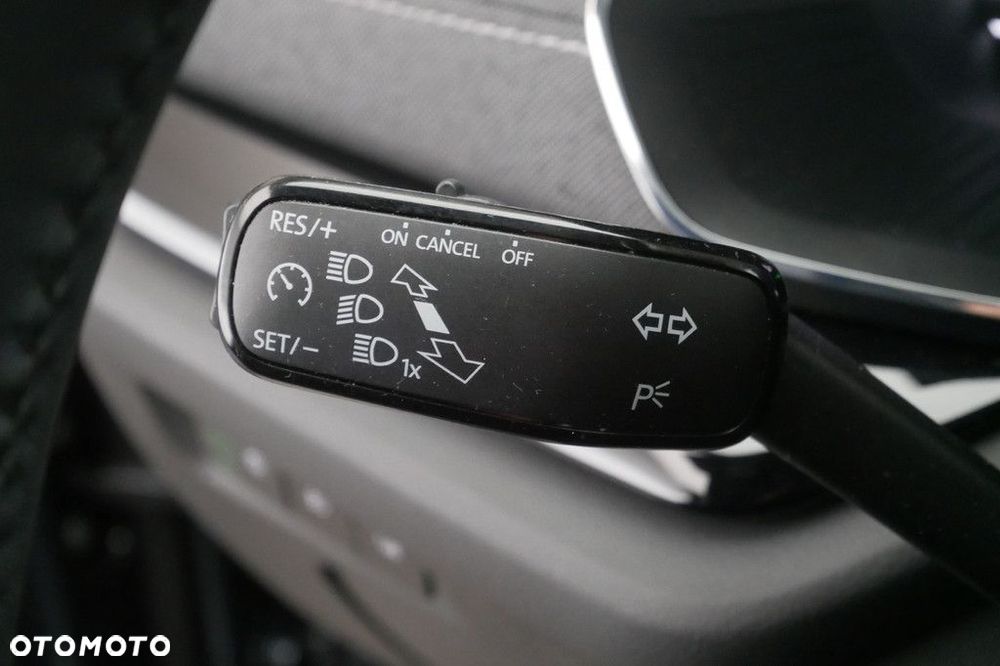 Skoda Octavia 2.0 TDI Style DSG - 24