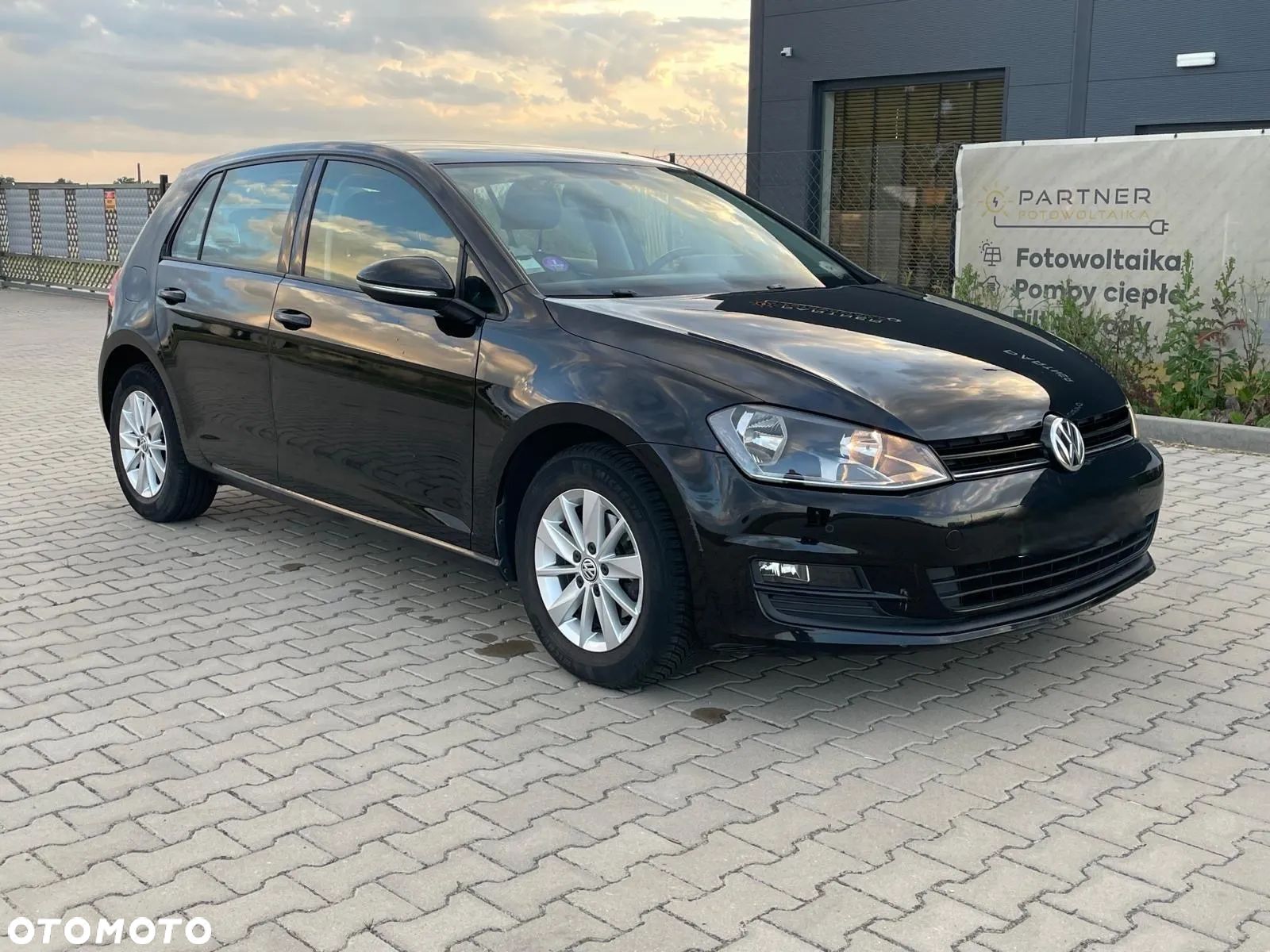 Volkswagen Golf 1.2 TSI BlueMotion Technology Comfortline - 1