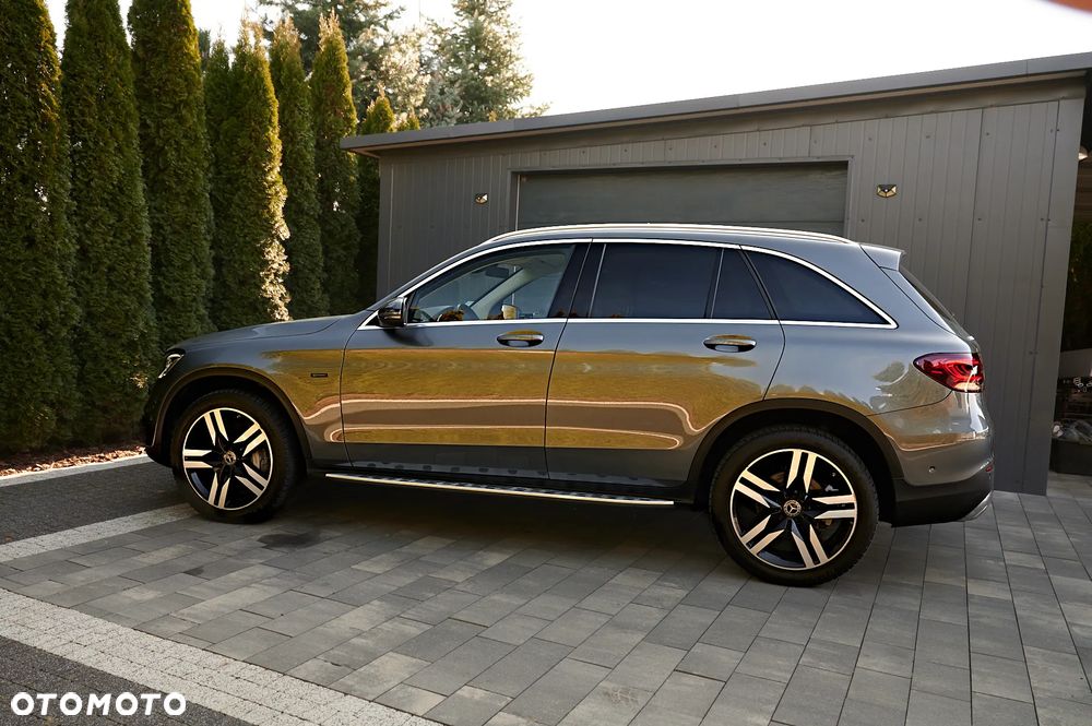 Mercedes-Benz GLC 300 e 4-Matic Business Edition - 5