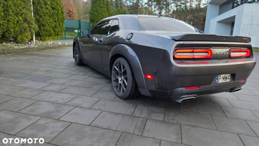 Dodge Challenger Automatik R/T Plus Scat Pack - 4