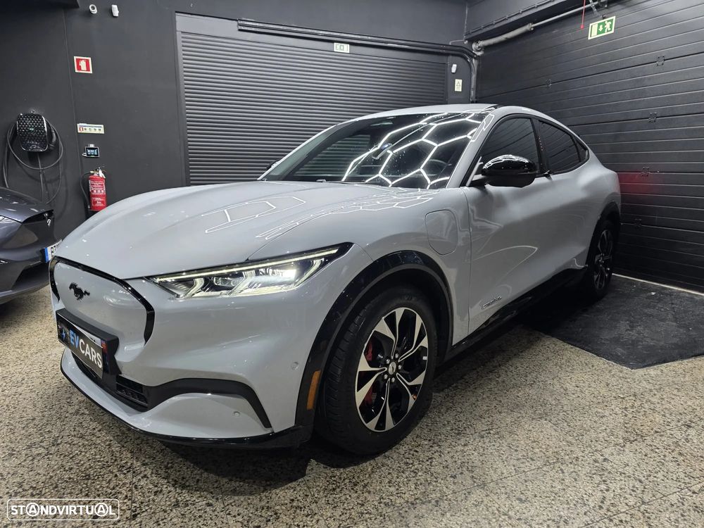 Ford Mustang Mach-E AWD PREMIUM - 4