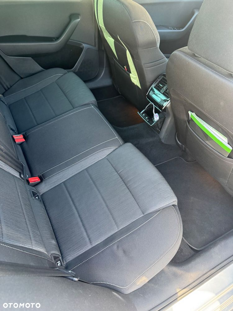 Skoda Superb 2.0 TDI 4x4 Active DSG - 10