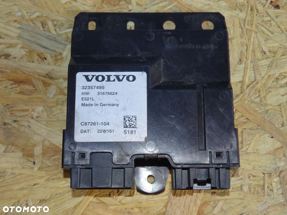 MODUŁ KLAPY BAGAZNIKA VOLVO V60 32357495 - 1