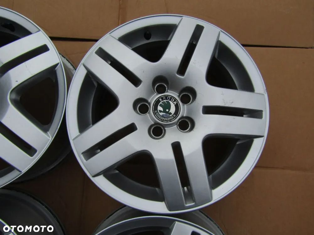 Felgi 15 Felgi Skoda Fabia II III Praktik Octavia I VW Polo Golf IV 5x100 - 6