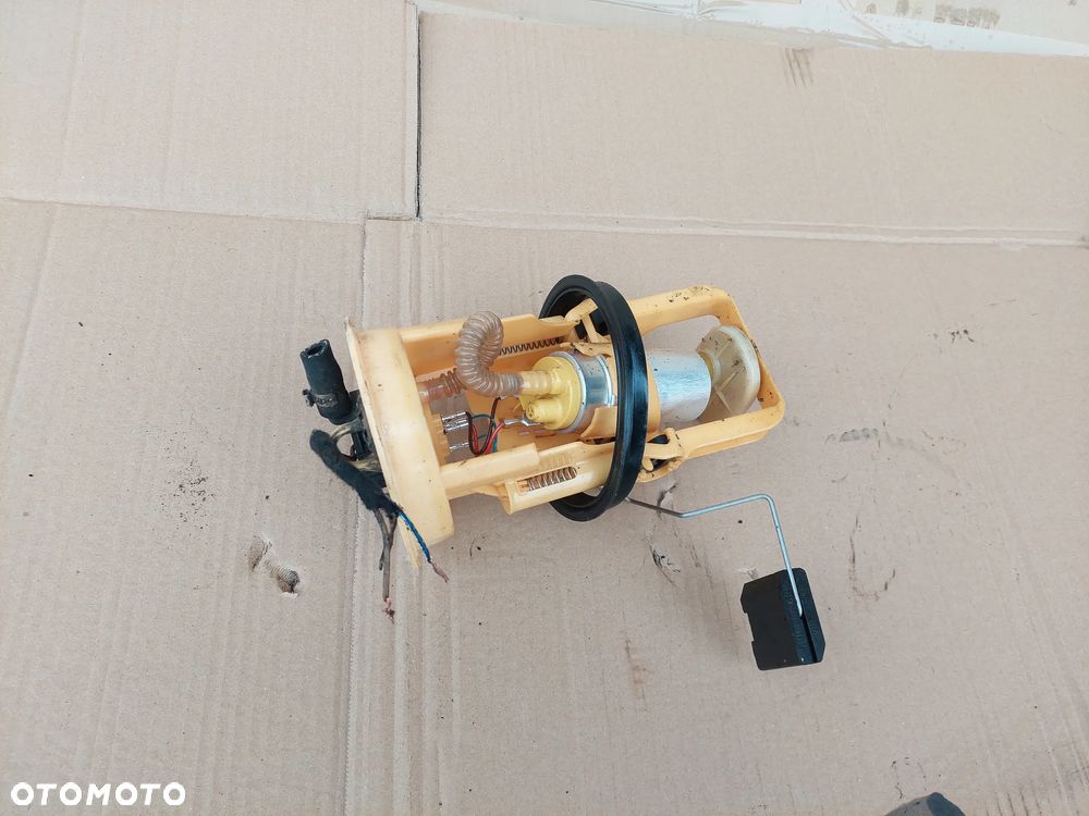 BMW E36 DIESEL POMPA PALIWA - 3