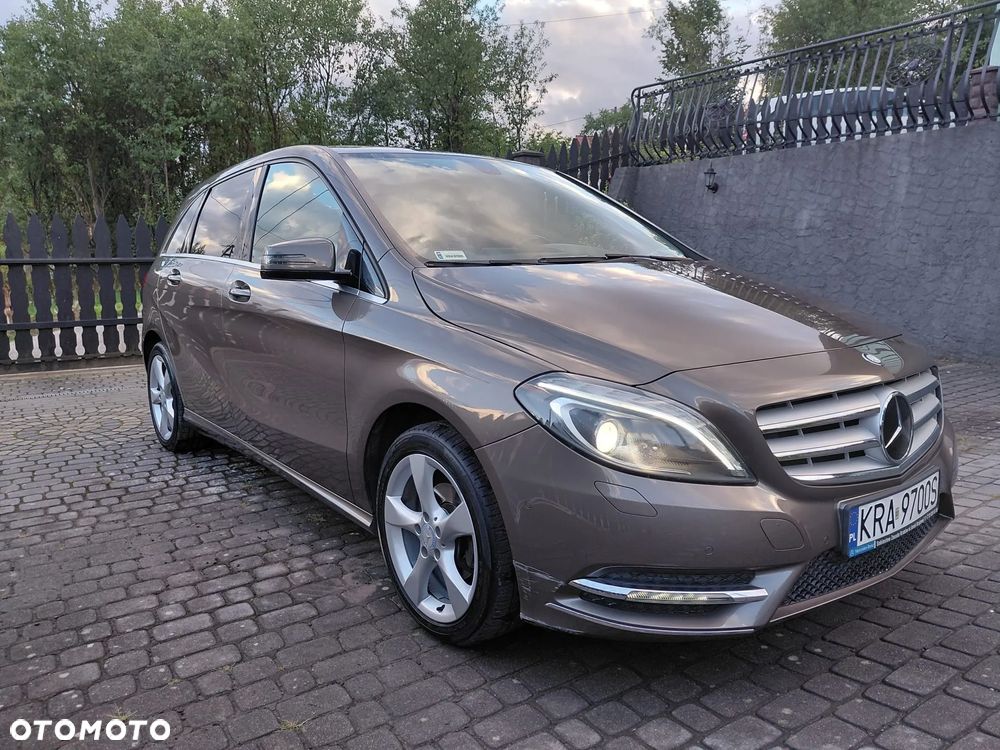 Mercedes-Benz Klasa B 180 7G-DCT - 8