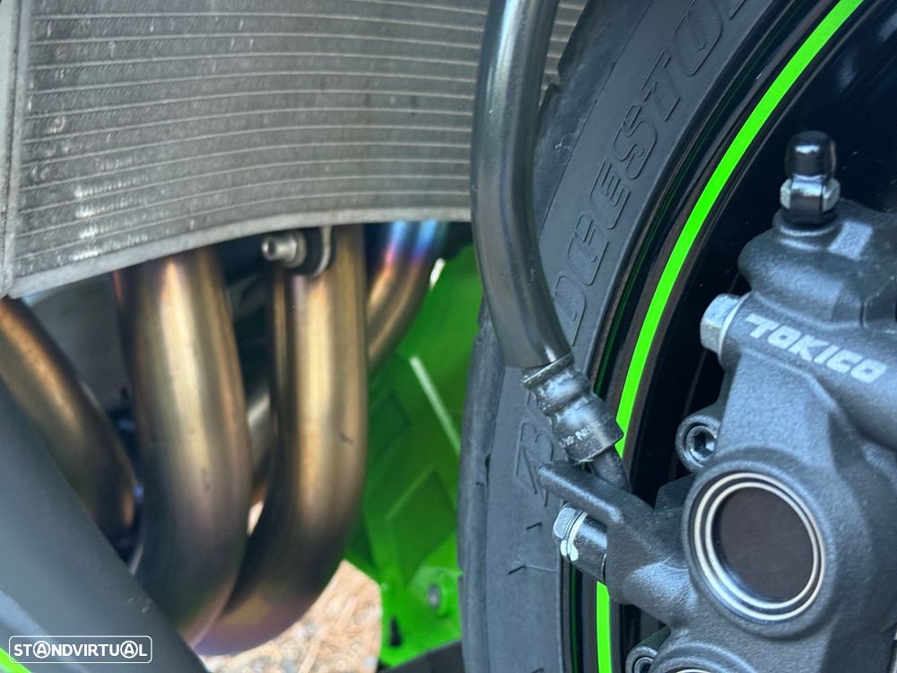 Kawasaki ZX 10 R Aniversario - 16