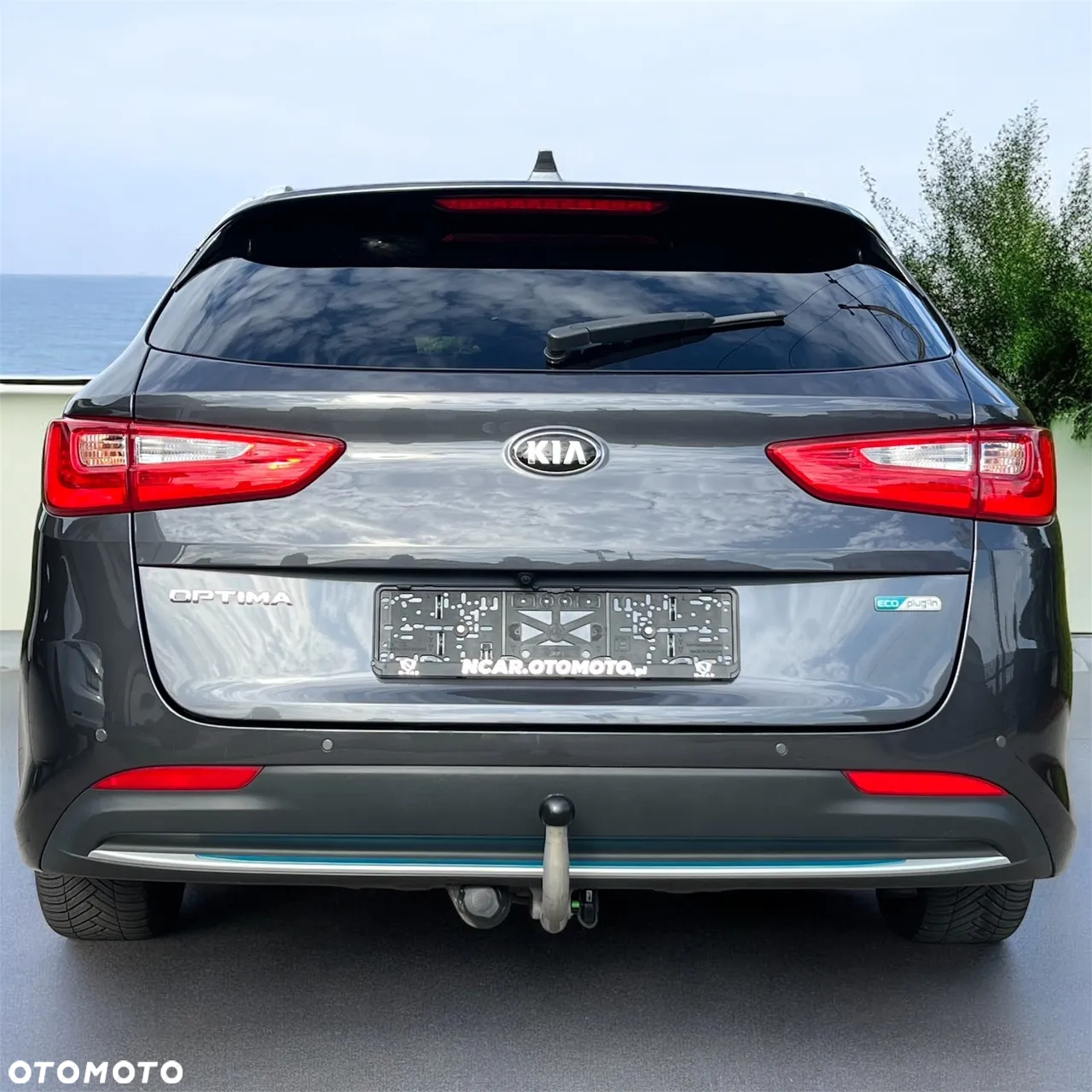 Kia Optima Plug-in Hybrid - 12