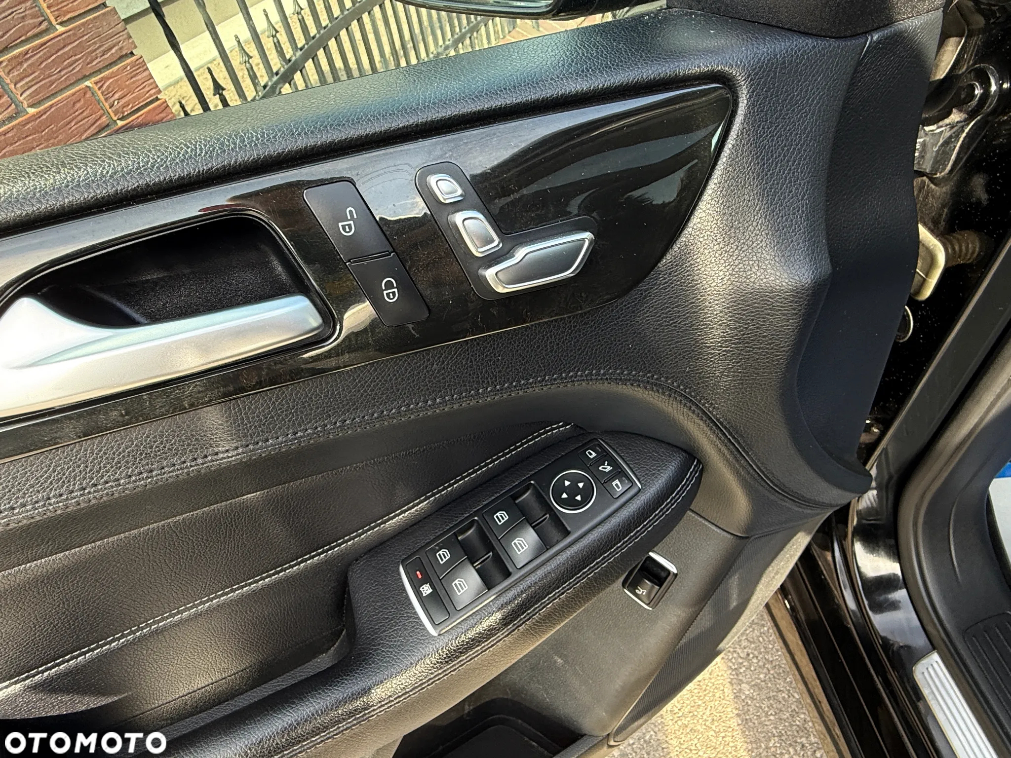 Mercedes-Benz GLE 350 d 4-Matic - 31